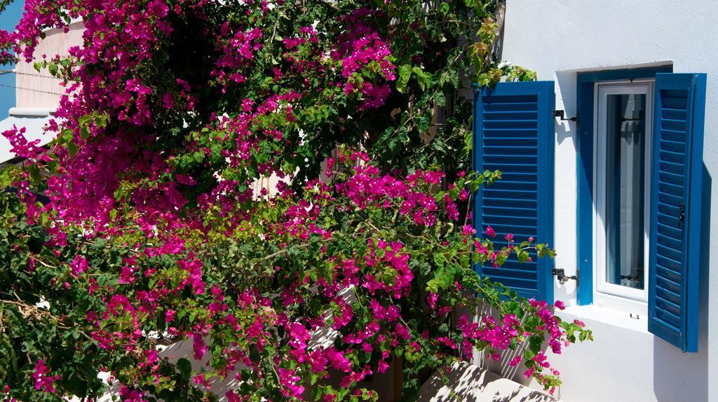 Petini'S Place Fira  Ngoại thất bức ảnh