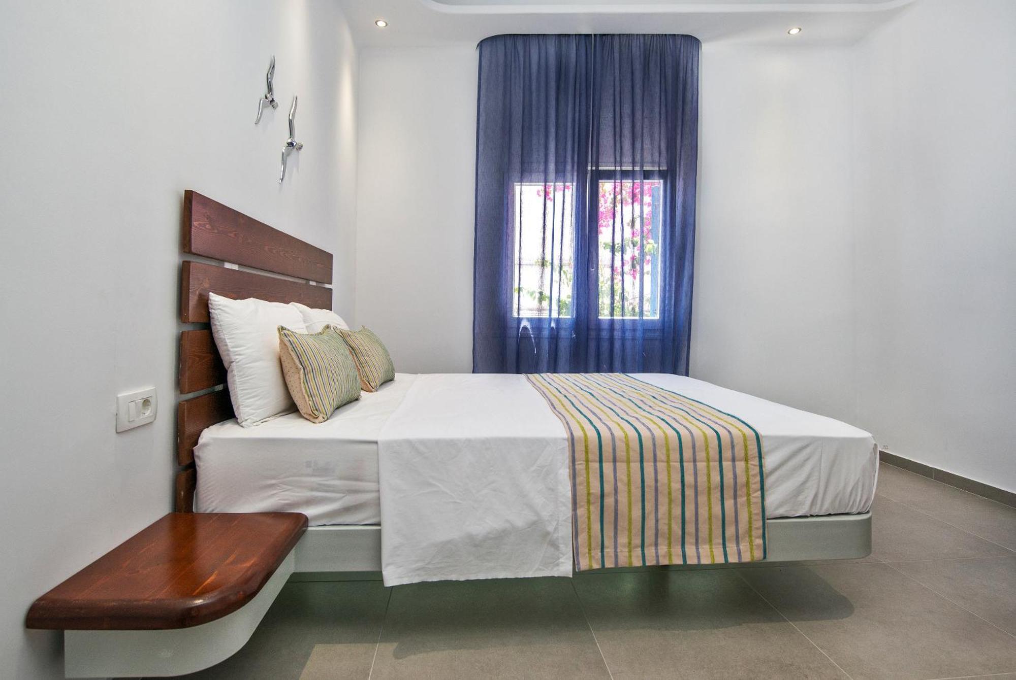 Petini'S Place Fira  Ngoại thất bức ảnh