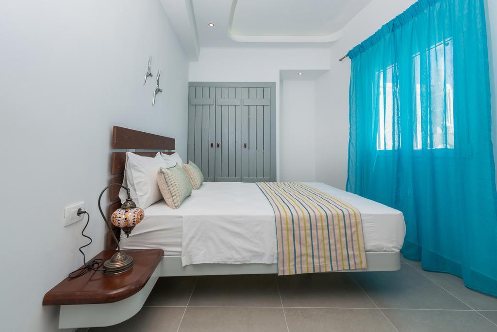 Petini'S Place Fira  Ngoại thất bức ảnh